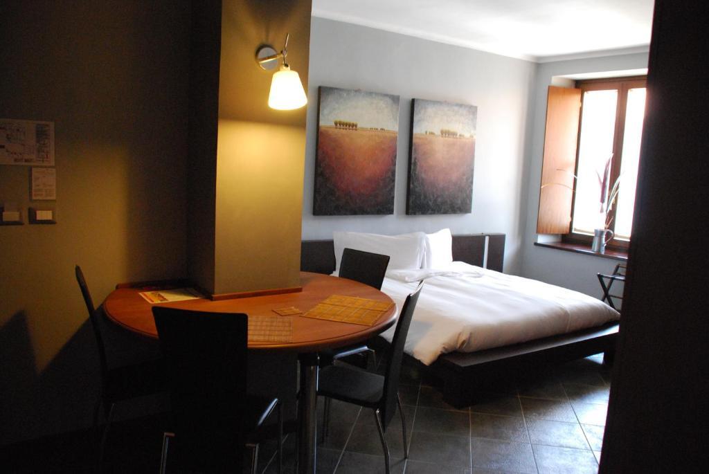 Residence Corona Grossa Cirie Bilik gambar